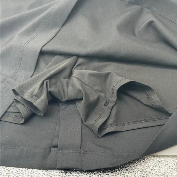 Classic Black Women's Skirt Size L - Image 10