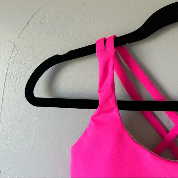 Lululemon Energy Sports Bra in Paris Pink Size 6 Activewear Workout Gym - Image 4