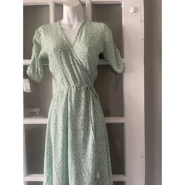 Faithfull the Brand Floral Wrap Midi Dress - Image 9