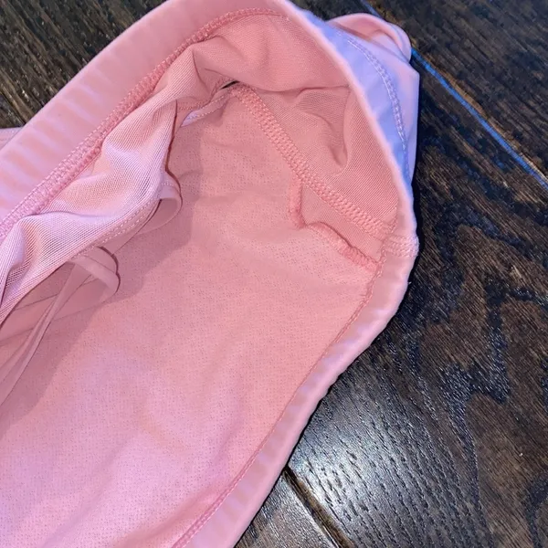 Pink athletic sports bra size medium - Image 5