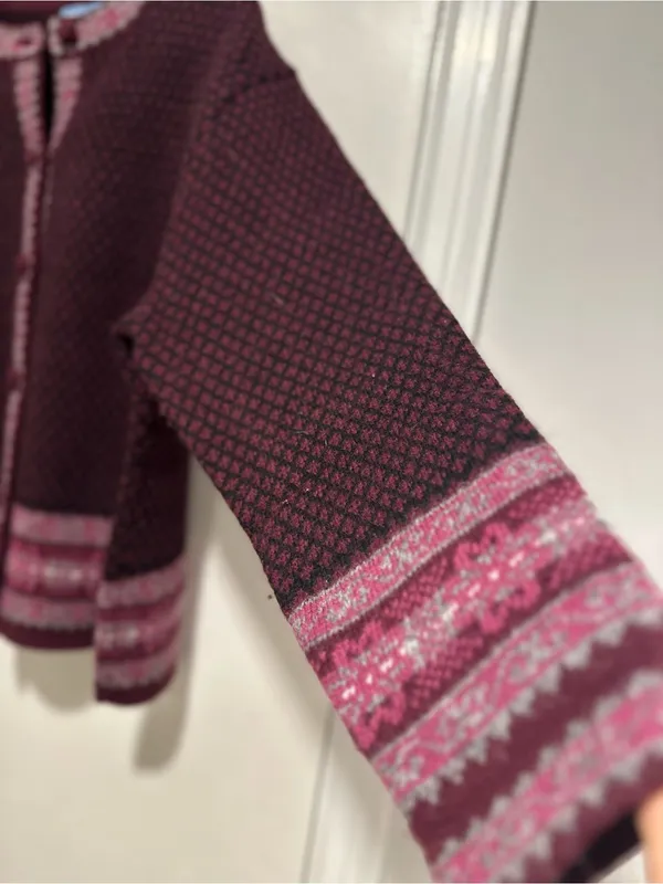 VTG Frost Fair Isle Sz:M geometric knit burgundy/pink Wool Cottagecore cardigan. - Image 6