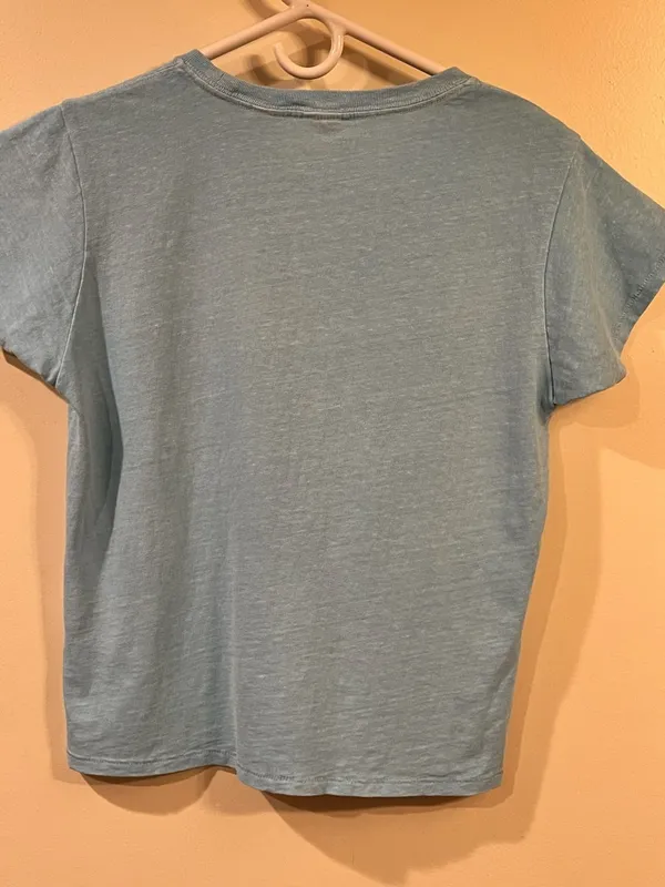 Levi's Women's Short Sleeve Light Blue Tee Shirt - Size Small - Image 11