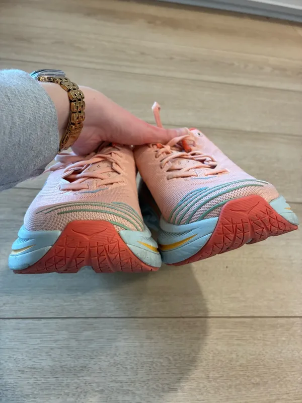 Hoka Women’s Bondi X Camellia Peach Parfait Running Shoe Sneaker Size 9.5 - Image 5