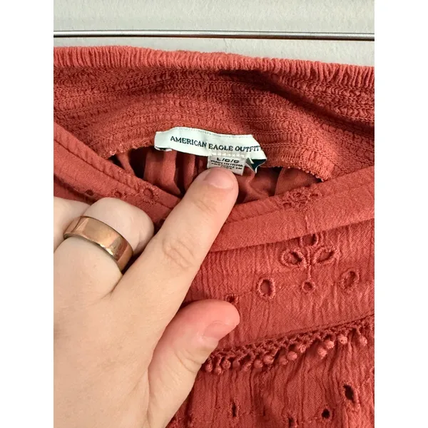American‎ Eagle Eyelet Shorts Womens Large Rust Terracotta Boho Smocked Pom Pom - Image 3