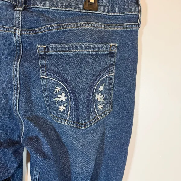 Hollister Low Rise Boot Cut Jeans Dark Wash Blue Womens 32 Long Floral Pockets - Image 6