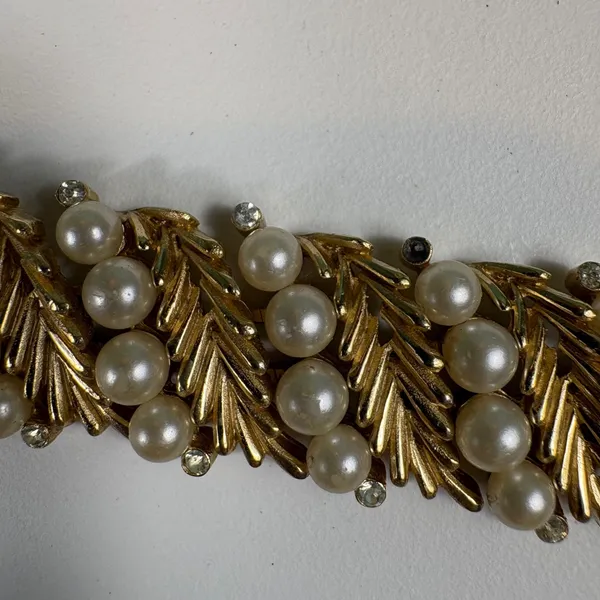 Vintage‎ Trifari Gold Tone Faux Pearl Leaf Necklace & Bracelet Set - Image 15
