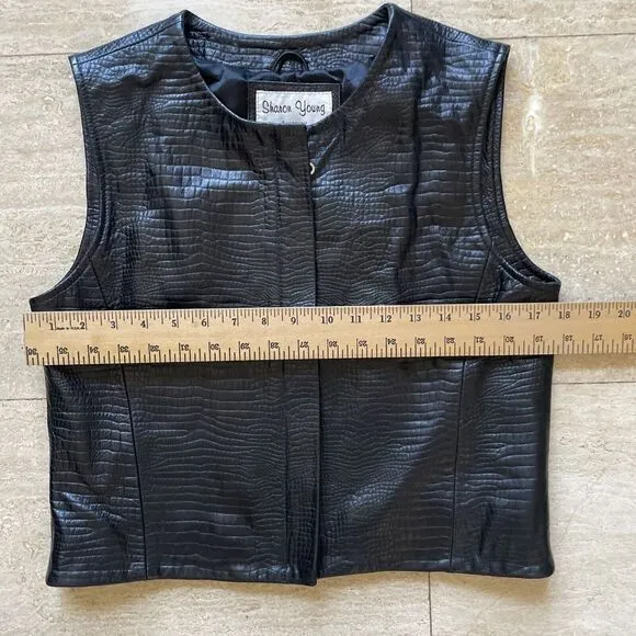 Sharon Young Sportswear Vest Size S‎ Genuine Leather Black Snake Print - Image 3