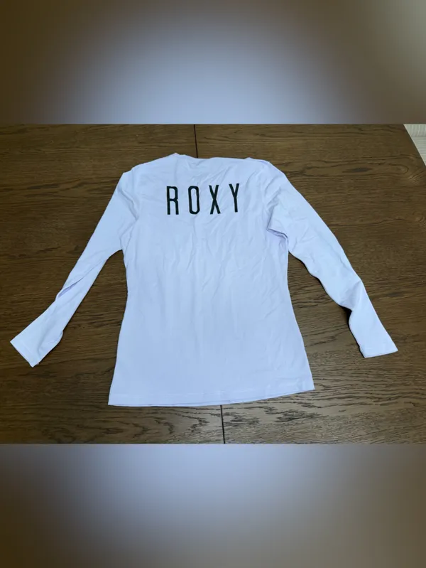 NWOT Roxy White Long-Sleeve Swim Shirt Sun Protection - Image 4