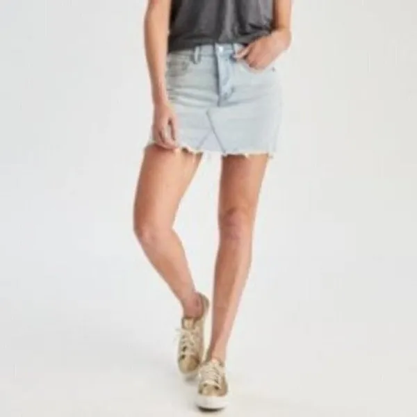 American Eagle Women's Size 2 Denim Mini Skirt Cut Off Light Wash Distressed - Image 9
