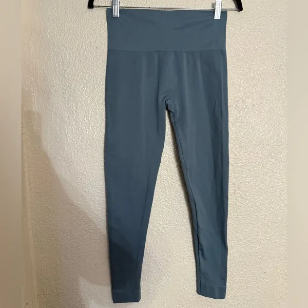 SET active Wave Leggings Seafoam Leggings size medium Green - Image 2