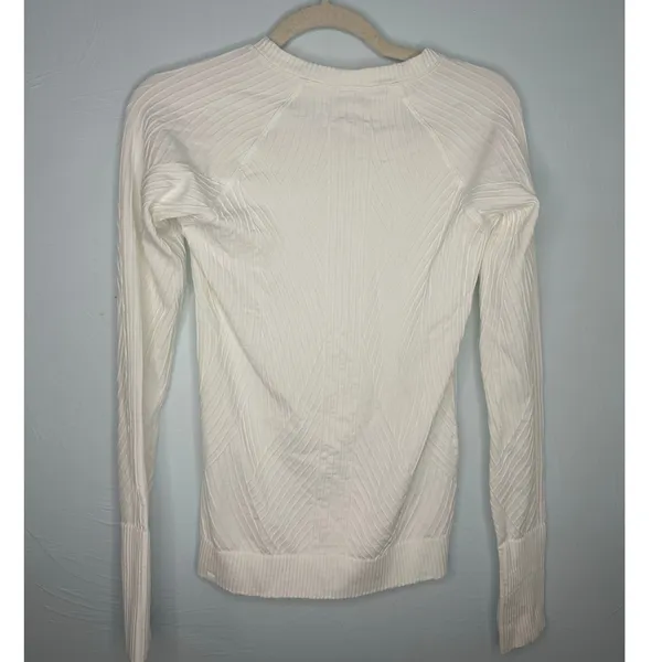 Lululemon Textured Pullover Long-Sleeve Top Size 6 White Embossed Running - Image 2