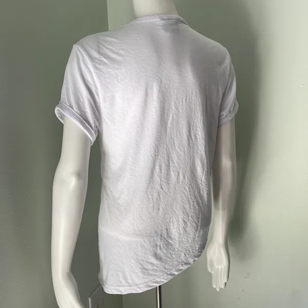 𝅺GYMSHARK Essential T-Shirt in White size Medium - Image 5