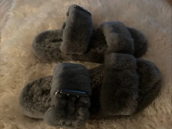 UGG yeah slipper Gray Double-Strap Shearling Slide Sandals - Image 3