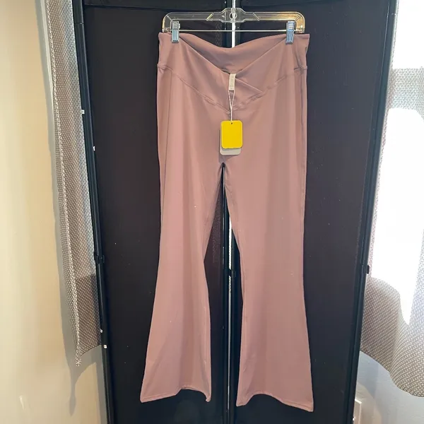 NWT Lemonsky Flare Yoga Pants w/ Crossover Waist, Brown and Purple, 2X - Image 6