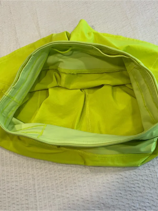 Lululemon Speed Up shorts neon yellow 4 women - Image 3