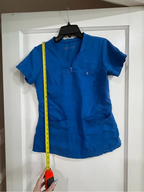 Grey's Anatomy Women's V-Neck Scrub Top in Bright Blue - Image 3