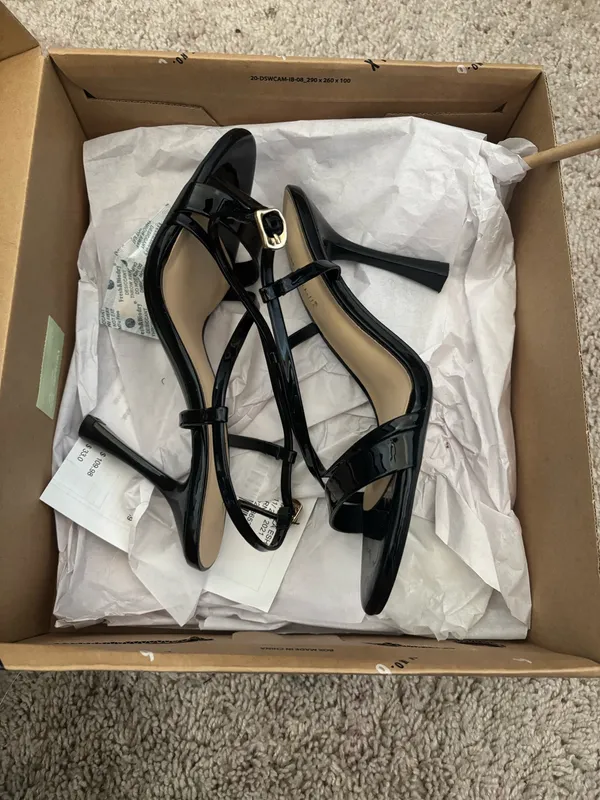Black Patent Leather Heel Sandals - Image 3