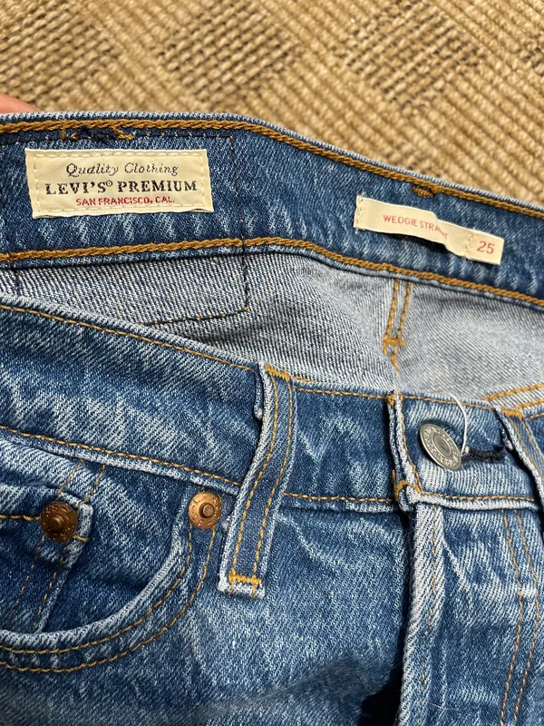 Levi's Straight Leg Blue Denim Jeans, Size 25x28 - Image 5