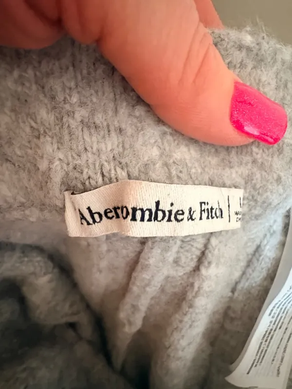 Abercrombie & Fitch Sweater Pants - Image 4