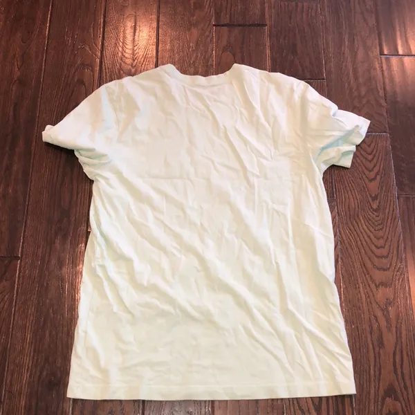 Life is good green graphic T-shirt chillin and grillin size medium - Image 6