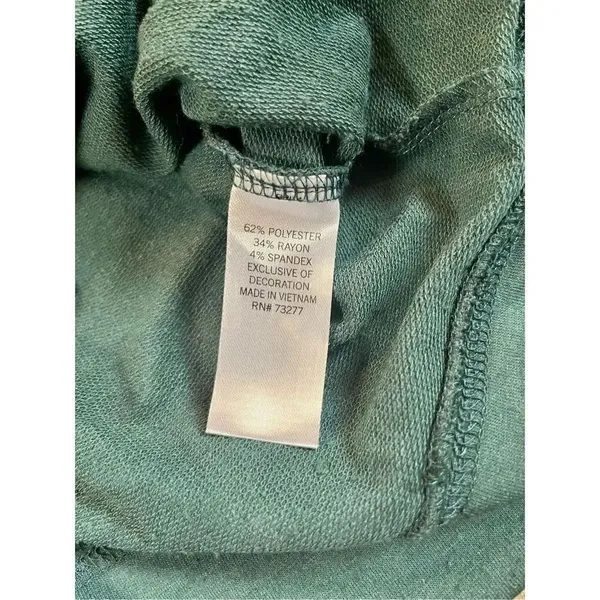 Evri Green Sweatshirt with Black Pink Polka Dots Size 1X - Image 9