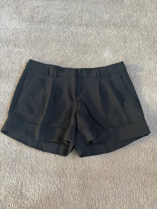 Express Editor Black Dress Shorts – Size 8 - Image 2