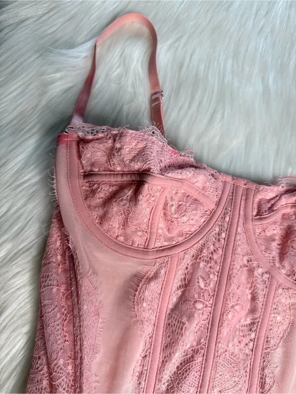 Pink Lace and Mesh Burlesque Boudoir Corset - Image 2