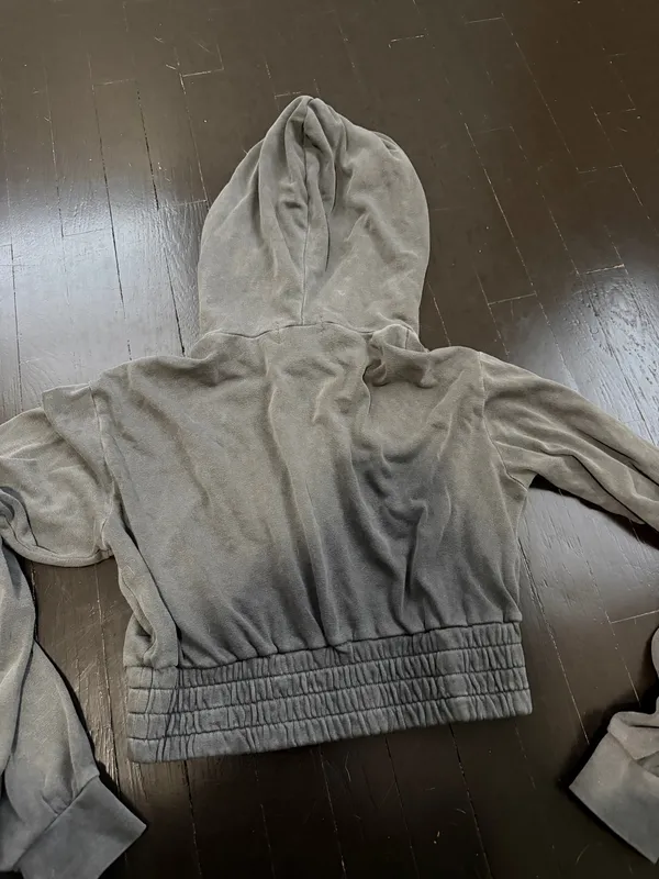 Talentless Cropped Hoodie Grey - Image 2