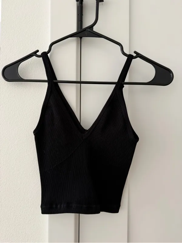 Free People Happiness runs crop tank - Image 2