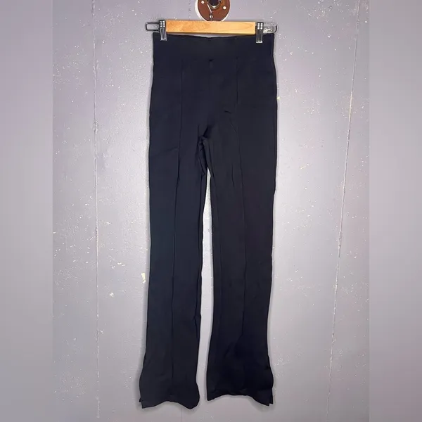Abercrombie & Fitch Black Flare Pant (XS) - Image 3