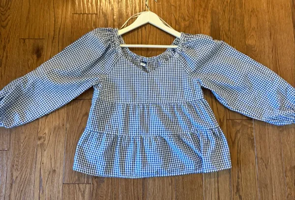 Old Navy blue gingham cotton tiered swing blouse small - Image 6