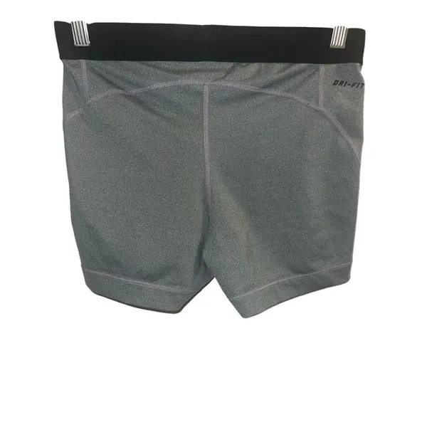 ✨Nike Pro 5" Compression Grey Sz Medium Shorts✨ - Image 6
