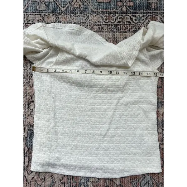 Anthropologie Textured Off The Shoulder Ruffle Top Size Small White - Image 9