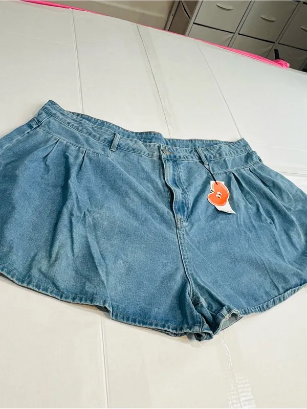 Cider Light Blue Flared Denim Shorts - Image 4