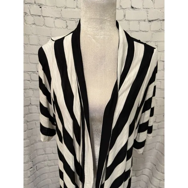 Chico’s Cardigan Lightweight Knit Black & white Stripe 3/4 Sleeve High low 3 XL - Image 2