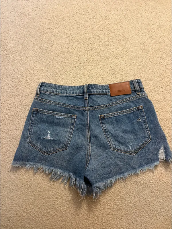 Hidden Jeans Shorts - Image 2