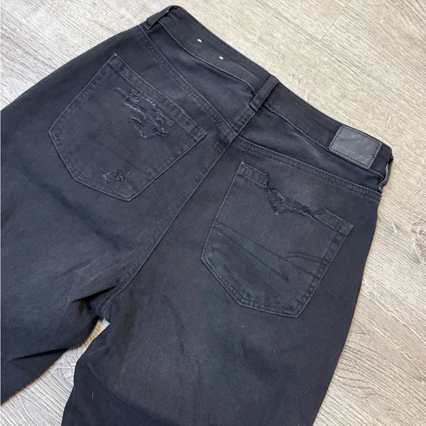 •AMERICAN EAGLE• DISTRESSED MOM JEANS - Image 5