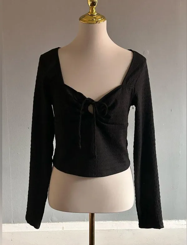 NWOT Kirious Los Angeles Square Neck Tie Front Top | Size: L | Black - Image 3