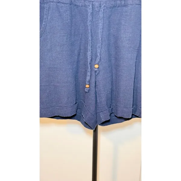 Per Se Navy Blue‎ Linen Blend Drawstring Shorts Size 6 Wood Bead Detail Cuffed - Image 4