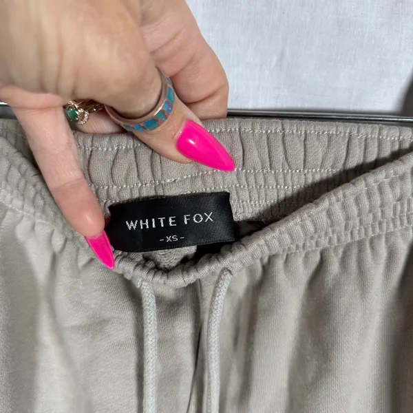White Fox Sweatpants Women XS Beige Jogger Elastic Waist Logo‎ Loungewear - Image 3