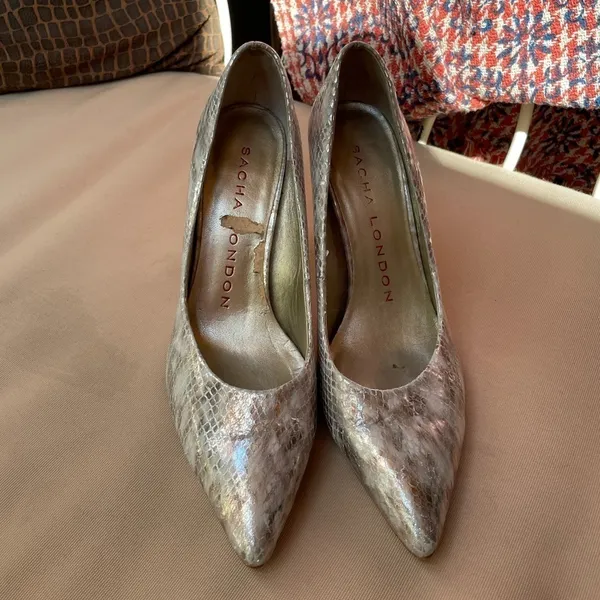 Sacha‎ London Snake Leather Pointed Toe Pump Silver Size 9 - Image 2