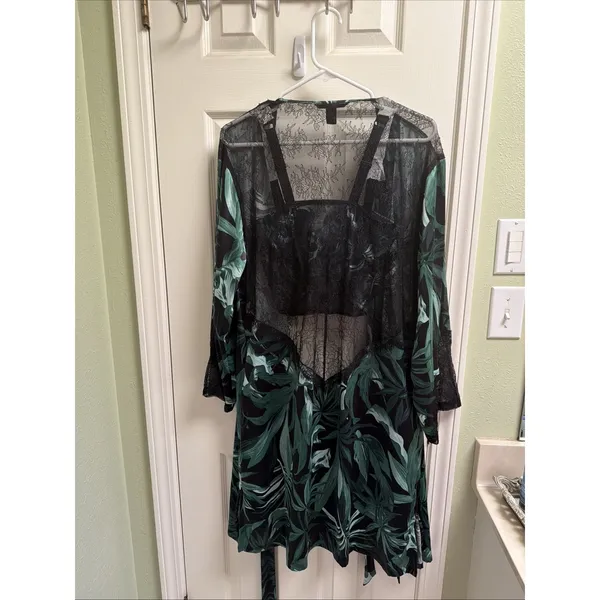 Victoria's Secret Green Black Robe Bustier 2 PC Set Bling Lace Sexy 34D M/L - Image 3