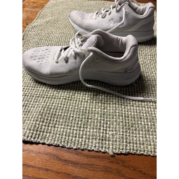 Underarmour‎ Women's Charged Impulse Knit Sneakers Light Grey And White Size 7.5 - Image 4