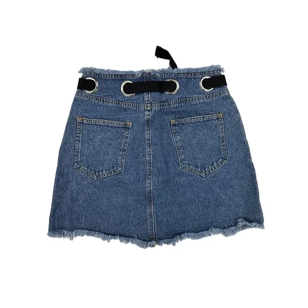 Honey Punch - Eyelet Belted Mini Skirt in Blue & Black - Image 3