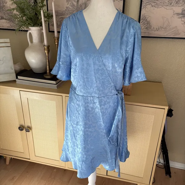 SHOW ME YOUR MUMU Blue Evelyn Mini Wrap Dress‎ In Blue Ruffle Size L NWT - Image 2
