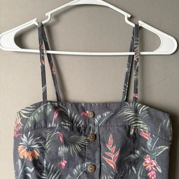 South to South sz S gray pink floral‎ tank top - Image 2