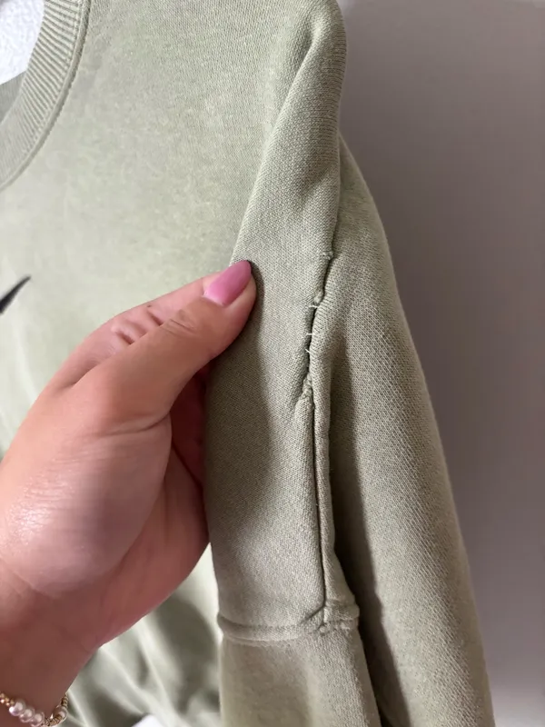 Nike Crewneck Cropped - Image 4