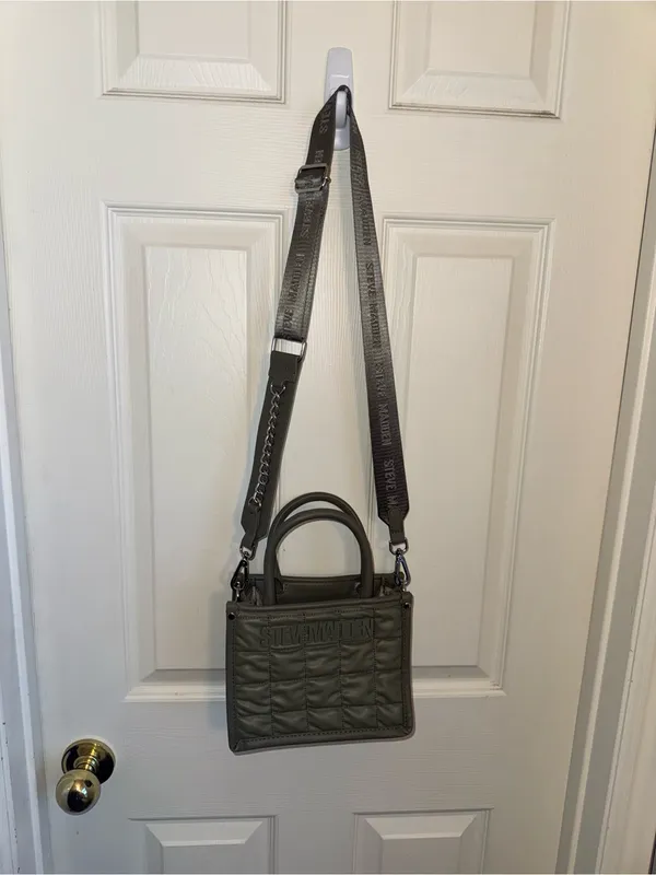 Steve Madden Green Quilted Crossbody Purse - Image 3