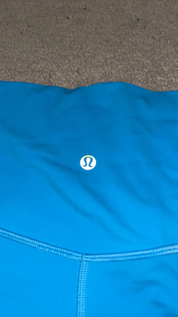 Lululemon Align High-Rise Shorts 6" - Image 3