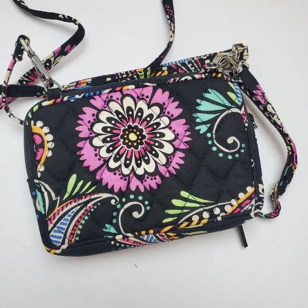 Vera Bradley wristlet/Crossbody Floral Black‎ quilted small Bag /wallet - Image 7